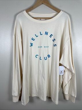 Xersion Cream Tee with Teal Wellness Club Graphic. XXL. NEW